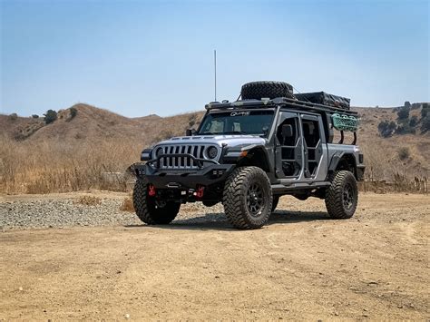 JEEP GLADIATOR ON GD15 GRID OFF-ROAD WHEELS