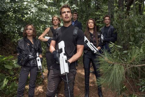 Review: ‘Allegiant’ shows YA genre has become formulaic as great cast ...