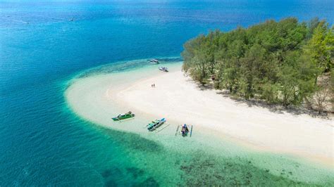 GILI NANGGU LOMBOK - A Complete Guide to this Secret Gili Island