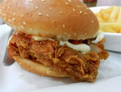 Spicy Zinger Burger Recipe (KFC Style) | TheRecipesPK