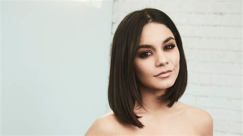 Vanessa Hudgens's New Mermaid-Length Hair Will Make You Rethink Getting ...