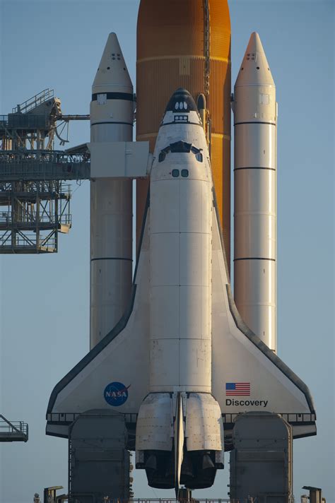 ESA - Space Shuttle Discovery on the launch pad