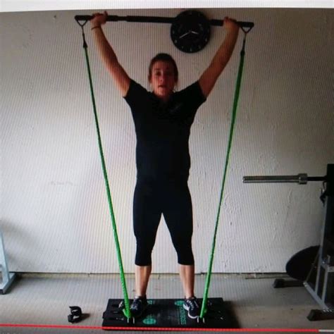 Overhead Squat by Chris Stapleton - Exercise How-to - Skimble