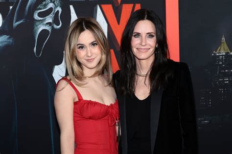 Courteney Cox and Coco Arquette Attend Scream 6 Premiere | POPSUGAR ...