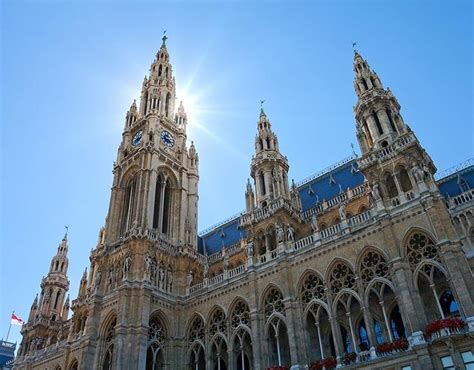 Vienna City Hall | Vienna Attractions | Big Bus Tours