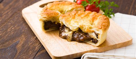 Mince And Cheese Pie | Traditional Savory Pie From New Zealand