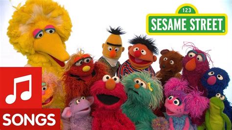 English is FUNtastic: Sesame Street: Sing the Alphabet Song! Grover ...