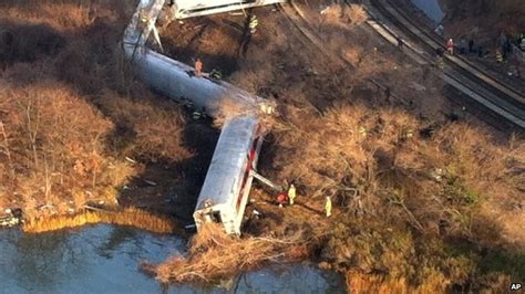 access: New York train crash: Metro-North derailment in Bronx