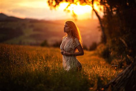 Wallpaper : sunlight, women outdoors, model, blonde, sunset, long hair ...