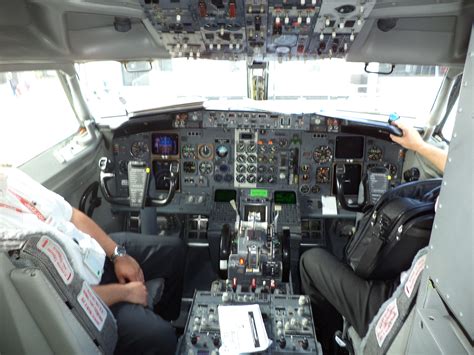 Boeing 737 300 Cockpit Boeing 737 Boeing 737 Cockpit Cockpit | Porn Sex ...