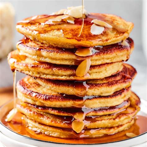 The BEST Almond Flour Pancakes | Just 5 Ingredients!