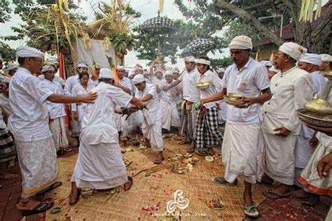 wisata bali: SEJARAH DAN KEBUDAYAAN BALI