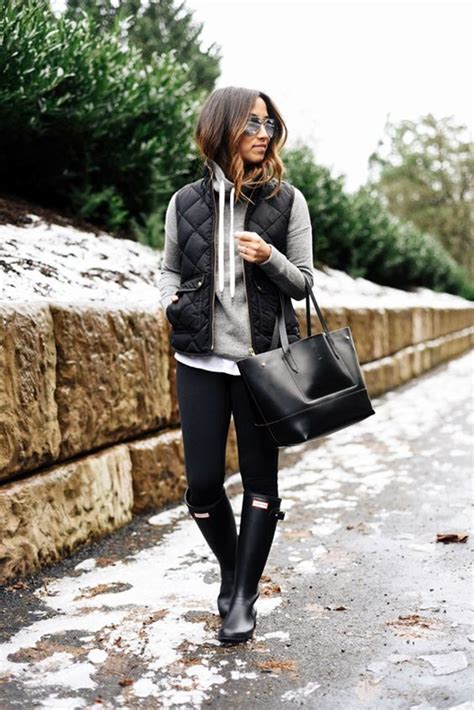 45 Cute Rainy Day Outfits to Look Fabulous even in Monsoons