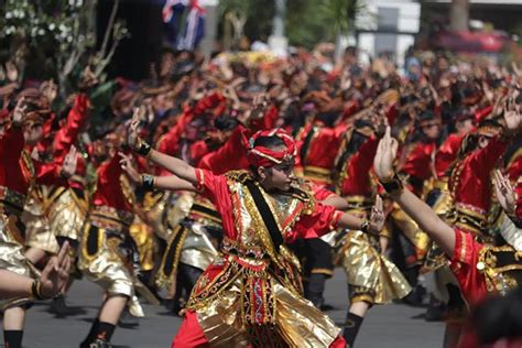 Tari Remo: Sejarah, Makna, Tujuan, Keunikan, dan Gerakannya