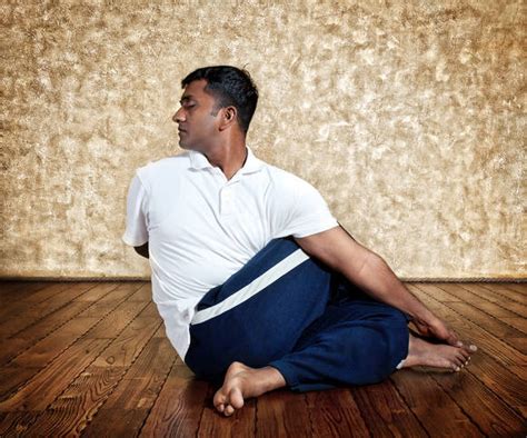 The Perfect Yoga Clothes for Men - DoYou