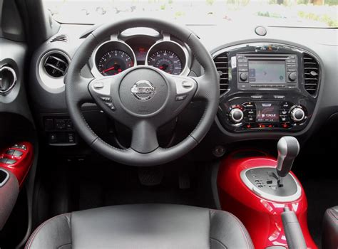 Sports Cars: Nissan juke interior