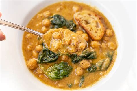 Chickpea Soup - Mediterranean Taste