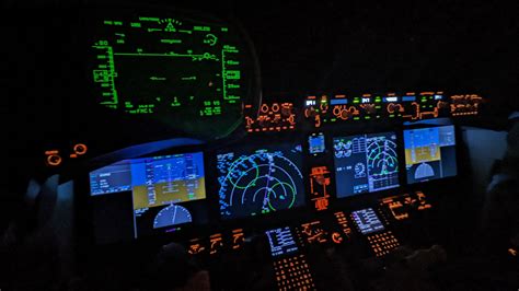 737-8 MAX cockpit at night : r/737porn