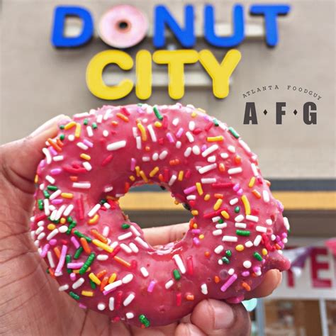 Donut City - 30 Photos & 28 Reviews - Donuts - 1880 Mountain Industrial ...