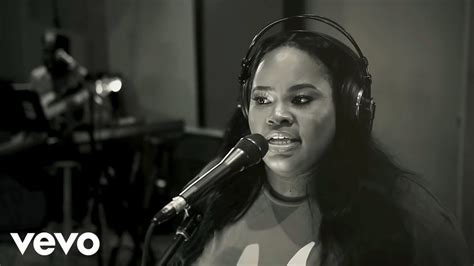 Tasha Cobbs Leonard - You Know My Name ft. Jimi Cravity Chords - Chordify