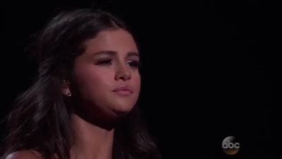 Selena Gomez Crying At Ama