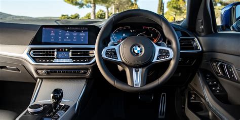 BMW 3 Series Interior & Infotainment | carwow