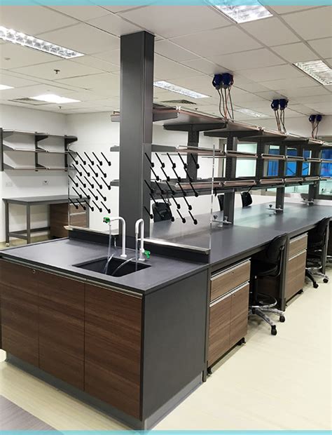 Hybrid Lab Bench 2 : Laboratory and Healthcare Furniture