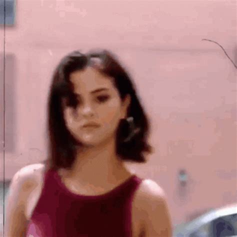 Visual Queen Selena Gomez Rare GIF - Visual Queen Selena Gomez Rare ...