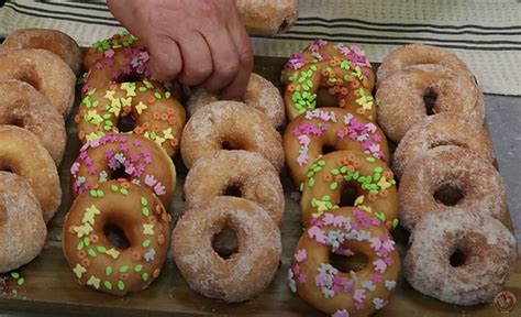 Loukoumades - Greek beach donuts