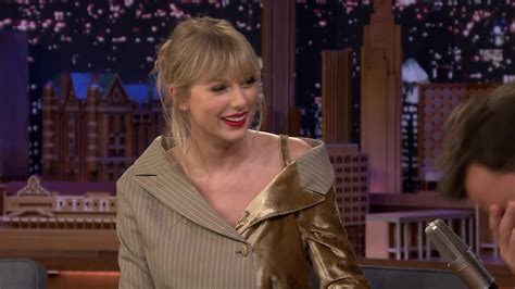 Taylor Swift - Celebrity Style in Interview The Tonight Show Starring ...