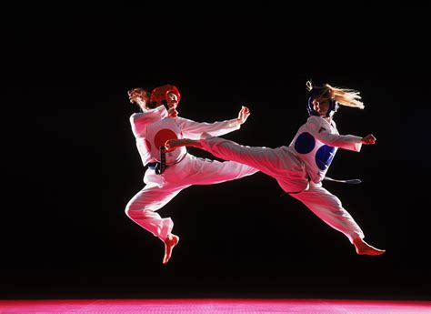 Differences Between Taekwondo vs. Karate