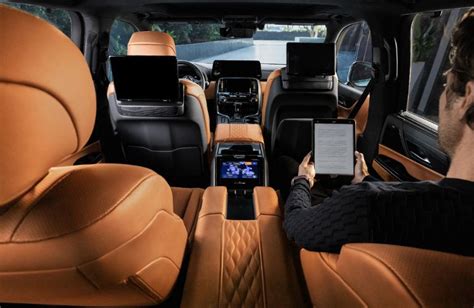 What is the interior of the 2023 Lexus LX 600 SUV like?