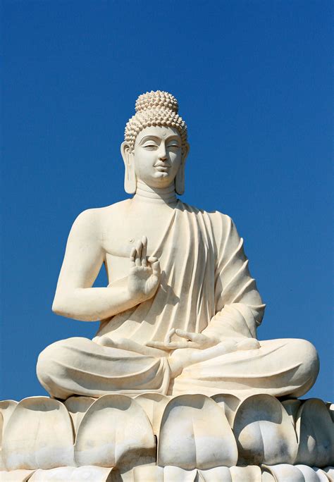 File:Buddha's statue near Belum Caves Andhra Pradesh India.jpg - Wikipedia