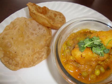 Tangy Notes: Poori Bhaji