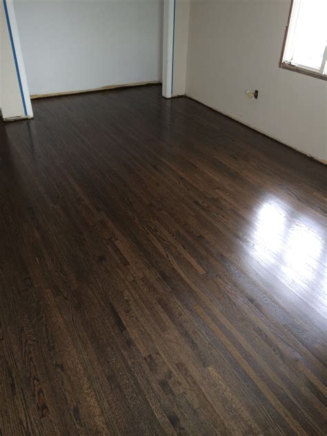 Awasome Walnut Hardwood Flooring Vs Oak For Small Space | Interior ...