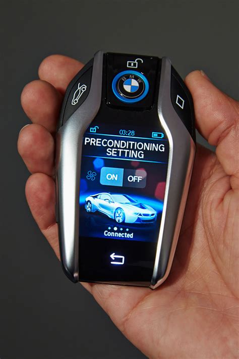 BMW’s New Key Fob With LCD Display