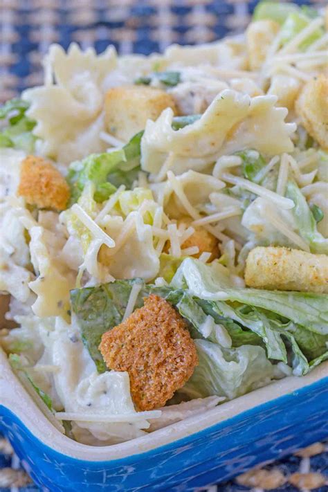 grilled chicken caesar salad no croutons calories