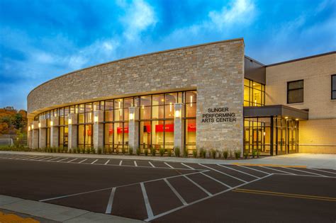 Slinger High School Performing Arts Center - K12 Design - Bray Architects