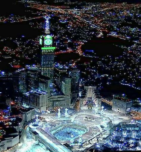 Kaaba At Night Wallpaper