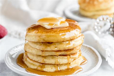 Thick & Fluffy Almond Flour Pancakes