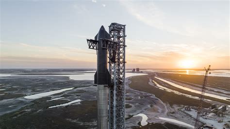 SpaceX Receives Five Year Starship Launch License From FAA