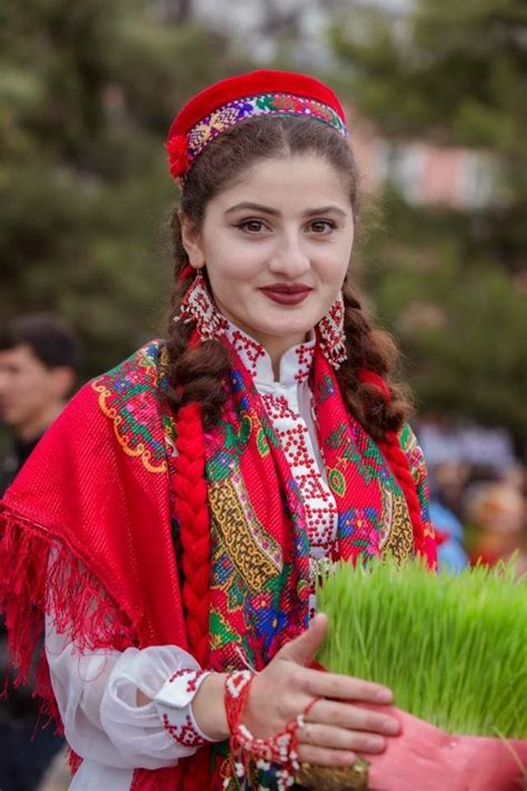 Tajik Girl-In National Dress of Tajikistan | Persian women, Traditional ...