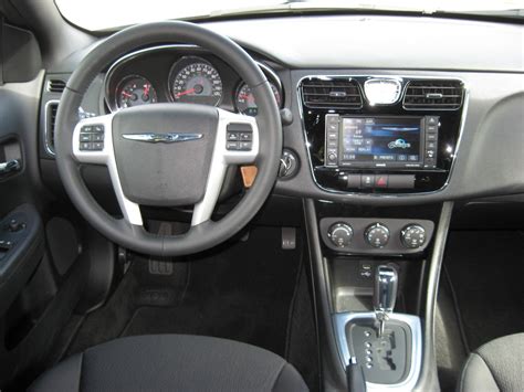 Chrysler-200-Interior - The Daily Drive | Consumer Guide® The Daily ...