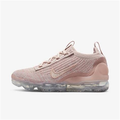 Pink VaporMax. Nike.com