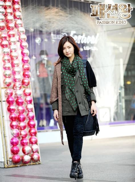 More Photos of Shin Se Kyung in "Fashion King" Revealed | Soompi