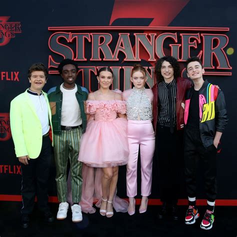 stranger things season 3 cast Stranger things premiere - strangerthingss4