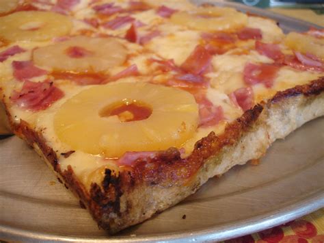 Hawaiian pizza - Wikipedia