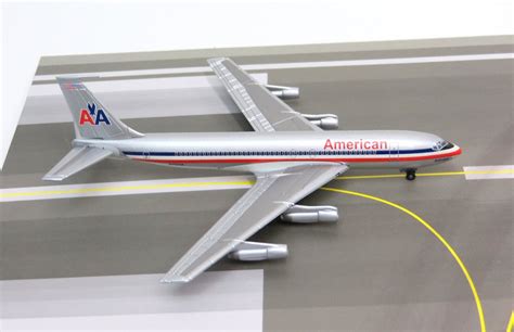 American Airlines Boeing 707-123 1/400 Model with Stand & Tin ...