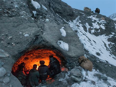 Shepherd’s Cave, Afghanistan | Survival shelter, Afghanistan, Photo