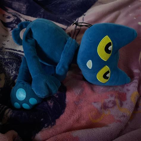 Pete the cat plush -I have way too many plushies now - Depop